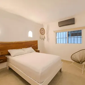 Hotel Caracol, Puerto Morelos